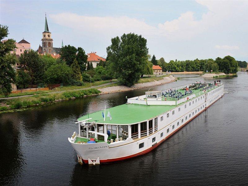פראג Florentina Boat מראה חיצוני תמונה