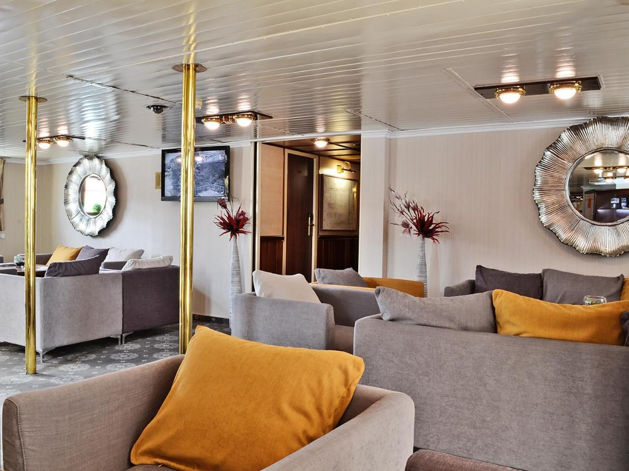 פראג Florentina Boat מראה חיצוני תמונה