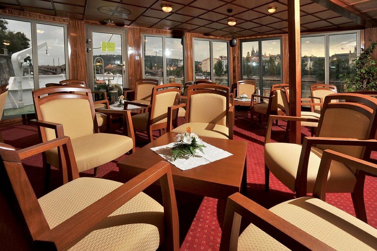 פראג Florentina Boat מראה חיצוני תמונה